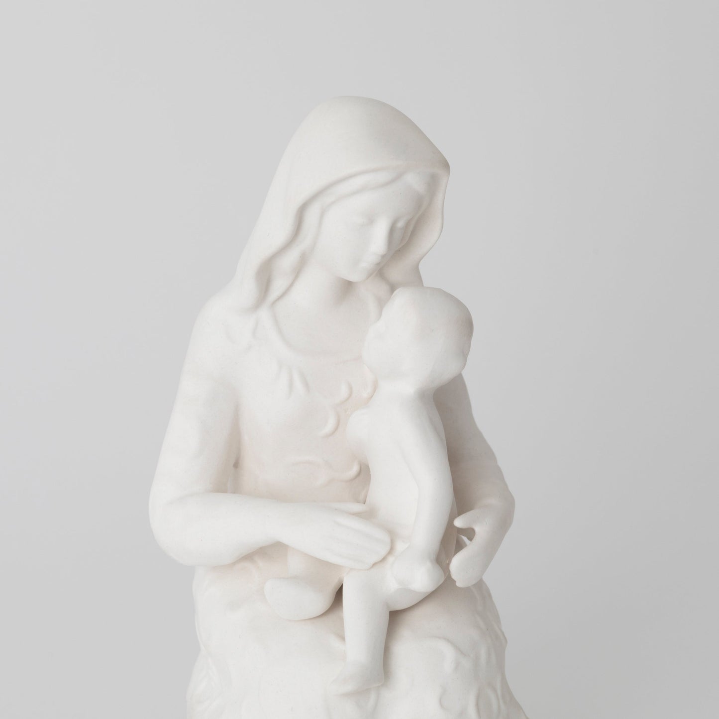 聖母子座像　高さ16cm