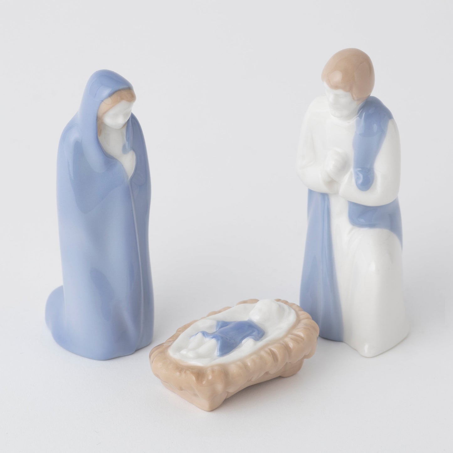 クリスマス像3点セット　高さ11.5cm